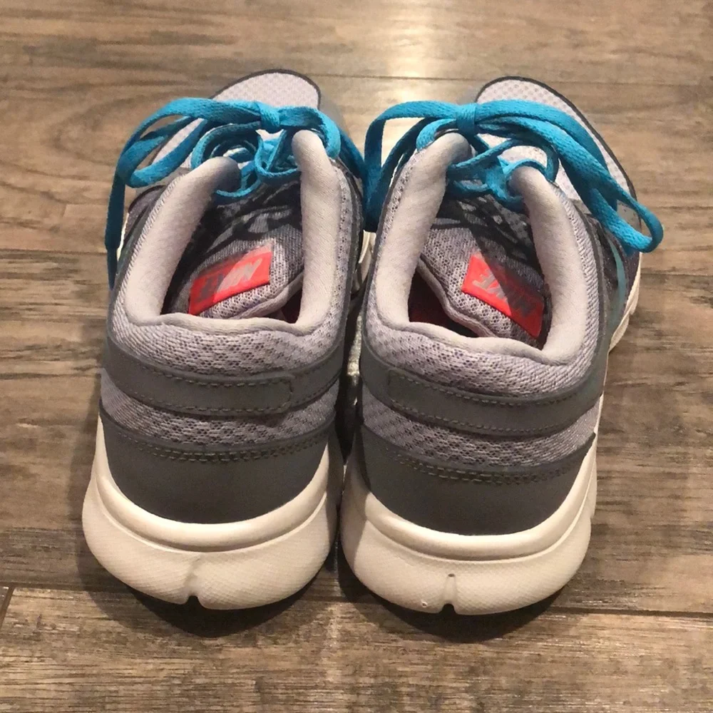 Women’s Nike Flex experience RN 2